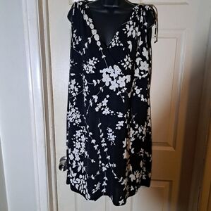 Taboo floral dress 5/$25